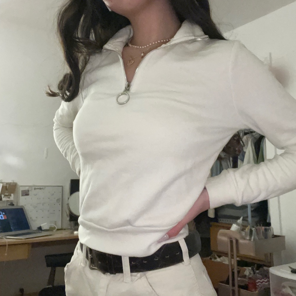 tilly’s cream colored cropped quarter zip sweater